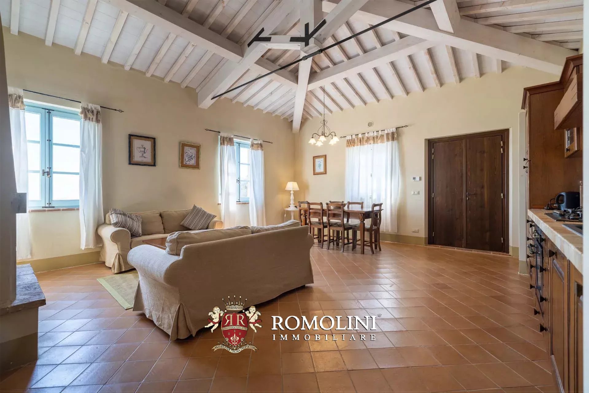 LUXUSANLAGE MIT 19 WOHNUNGEN IN DER TOSKANA, VAL D'ORCIA