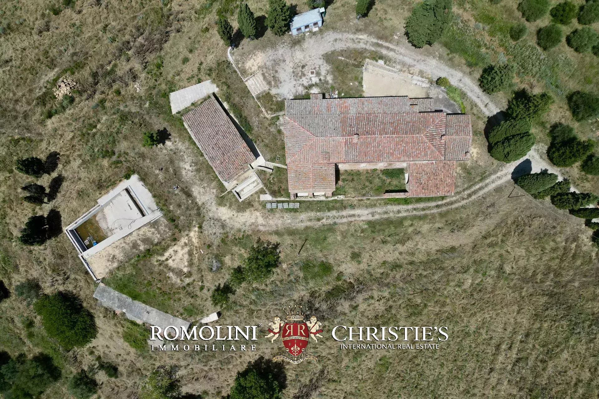 9 Bedroom Villa/Townhouse's Image 17