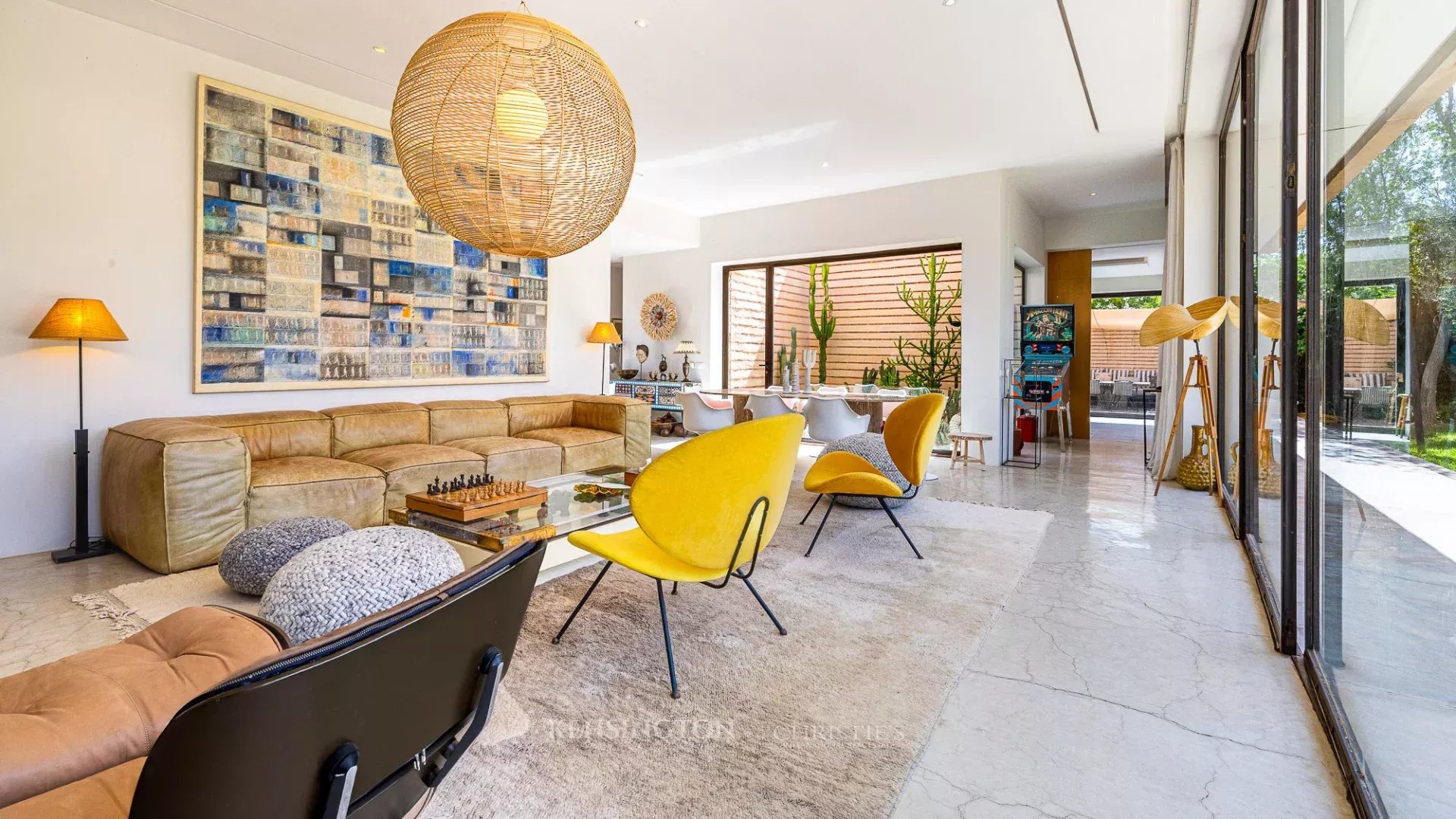 6 Bedroom Villa/Townhouse's Image 14