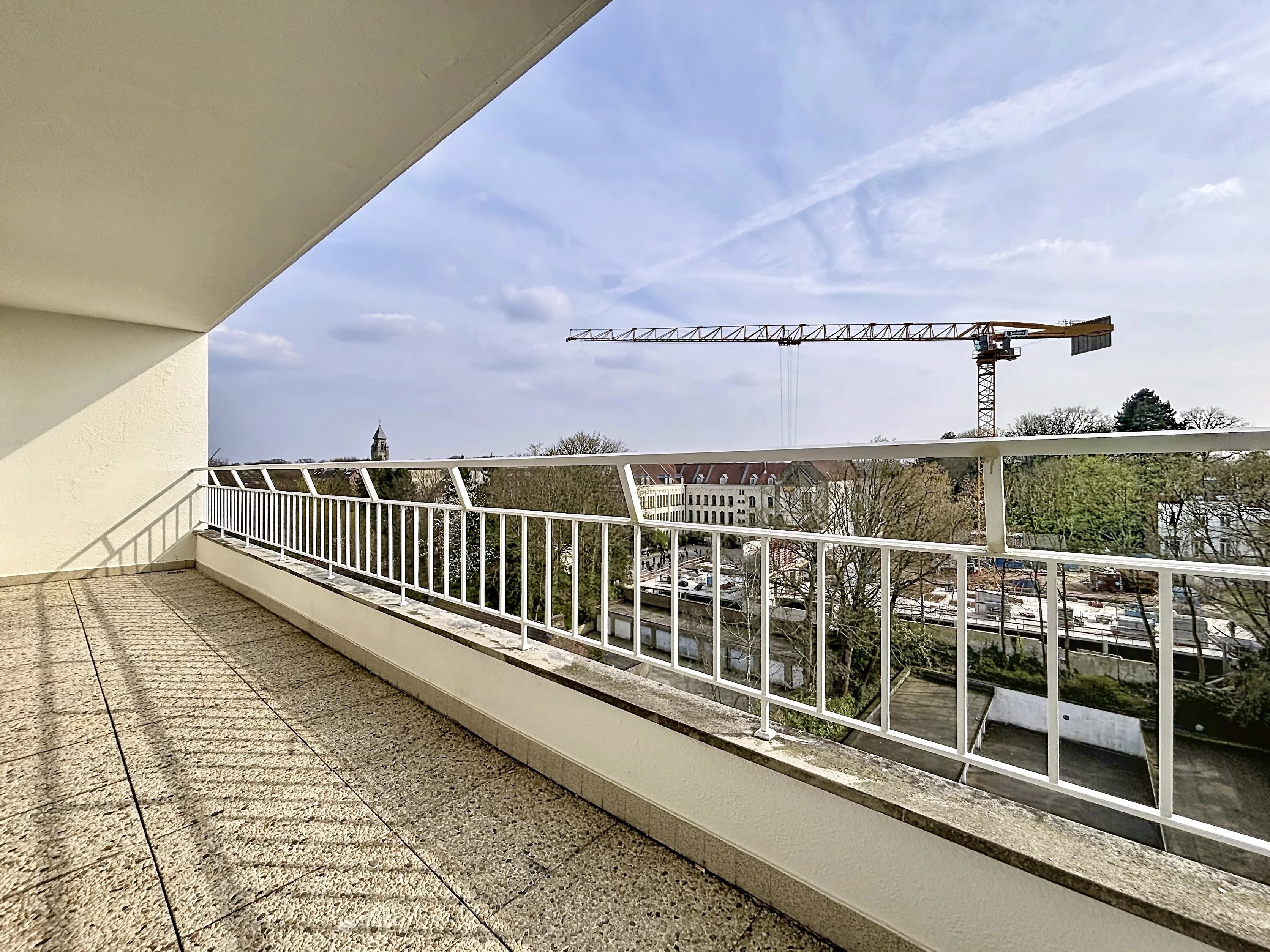 Uccle - Appartement 4 chambres, dernier étage, terrasses