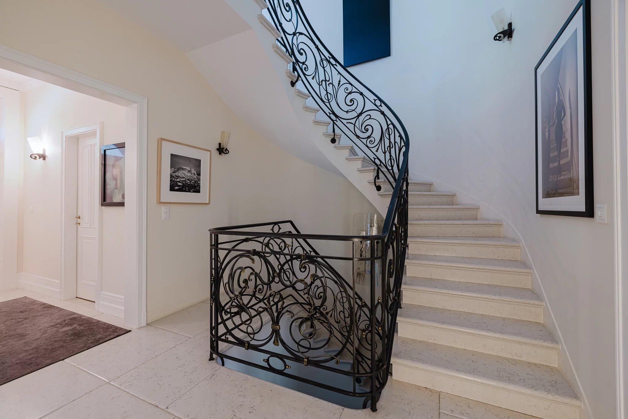 Sumptuous Property in Conches with Open Views
