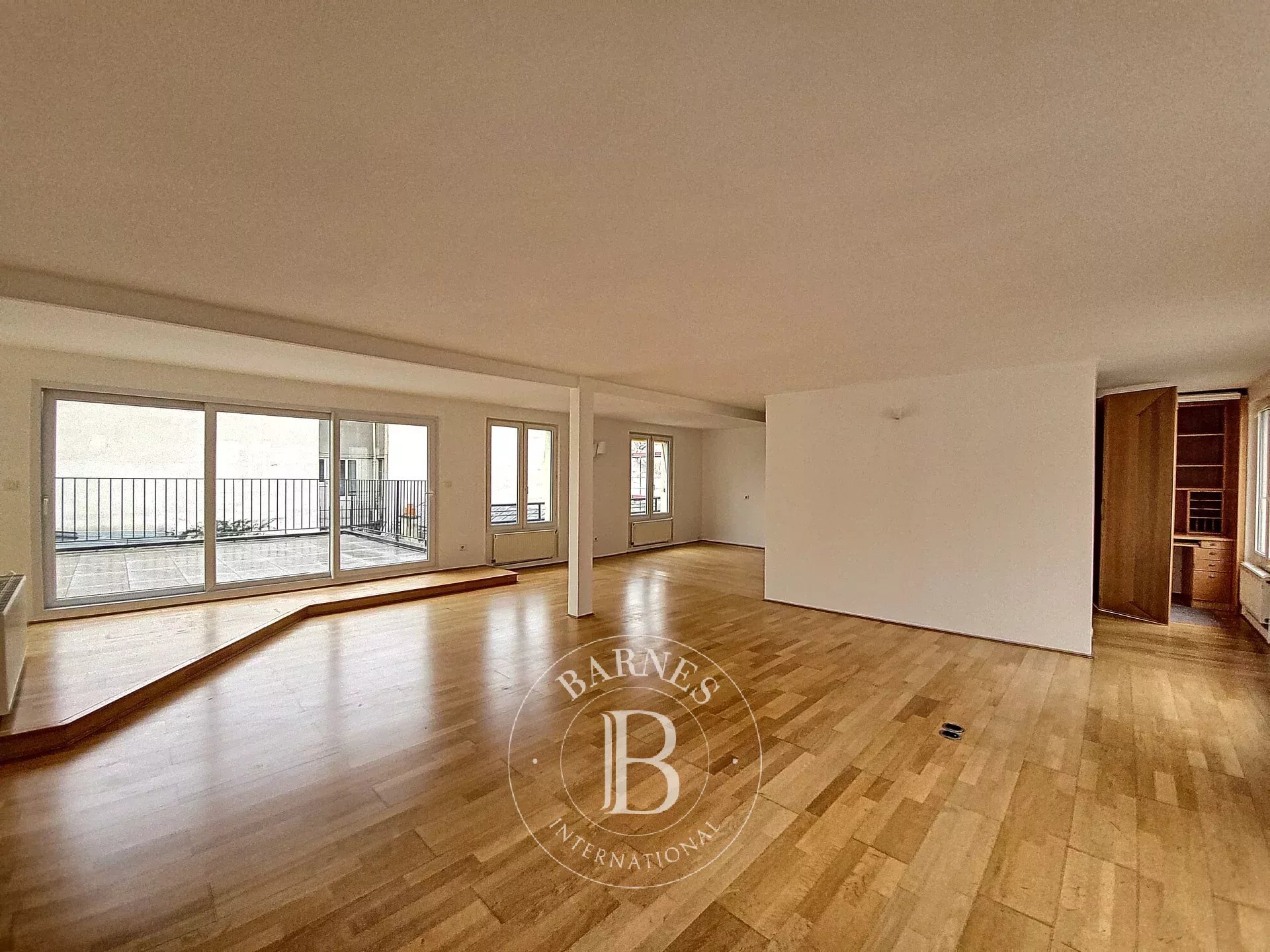 Paris  - Apartment 3 Bedrooms - picture 18