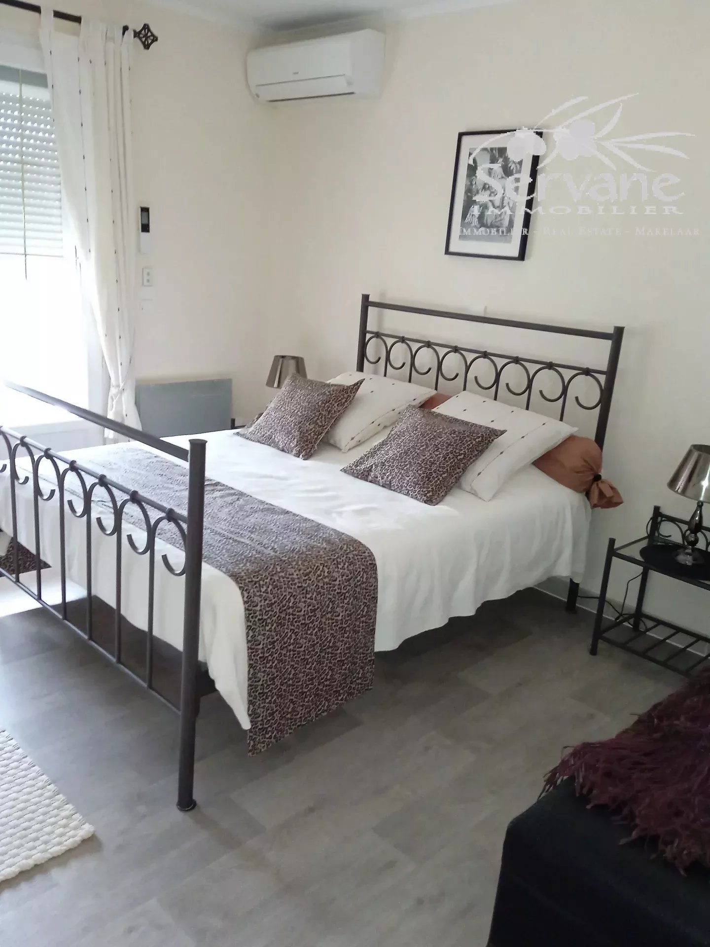 VERY NICE 4 BEDROOMS VILLA WITH POOL FOR SALE AUPS