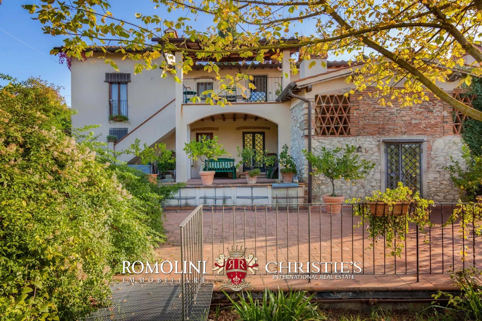11 Bedroom Villa/Townhouse's Image 9