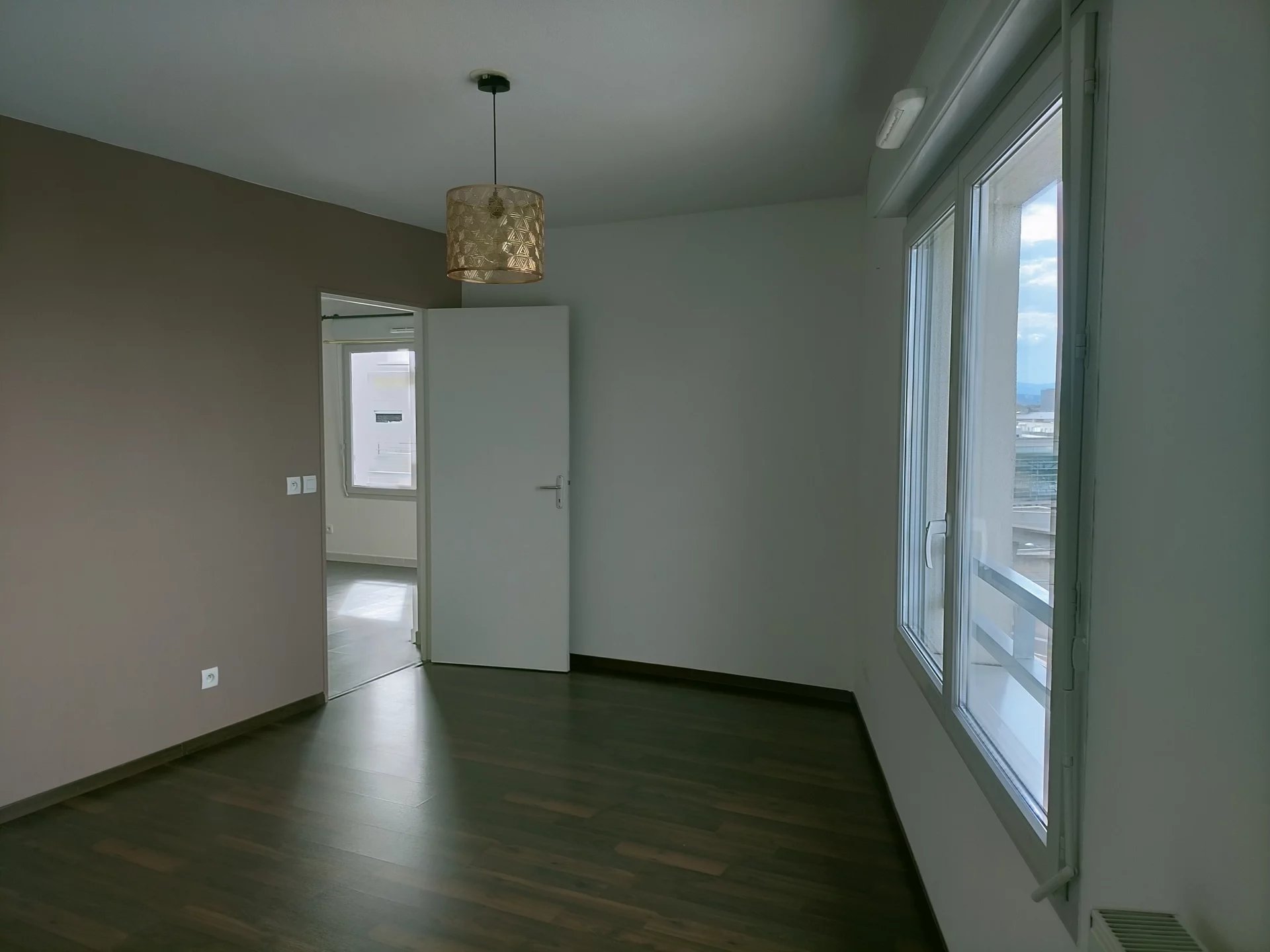 7317088 Location Vaulx-en-Velin