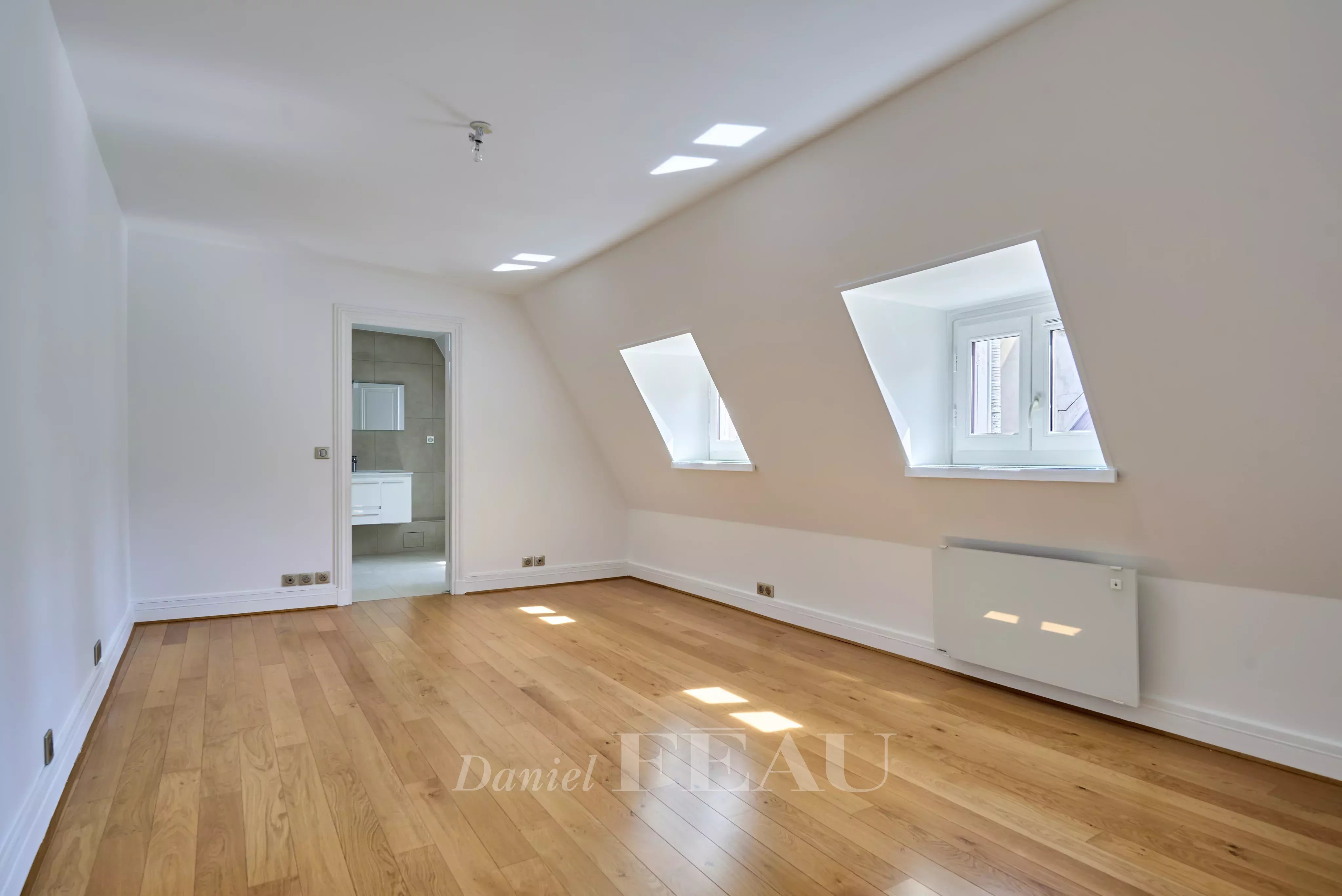 Location Appartement Paris 8ème