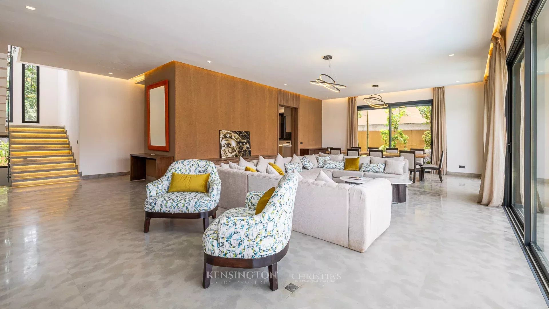 5 Bedroom Villa/Townhouse's Image 5