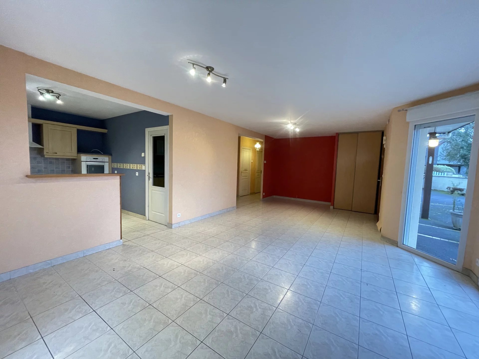 Maison avec vie de plain-pied à Quévert