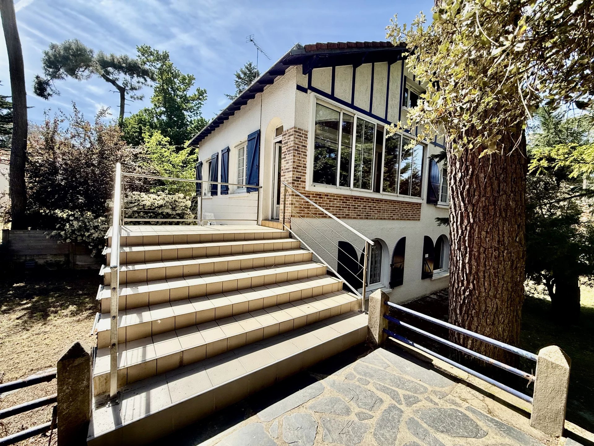 Maison - 8 Pi&egrave;ces SAINT BREVIN LES PINS