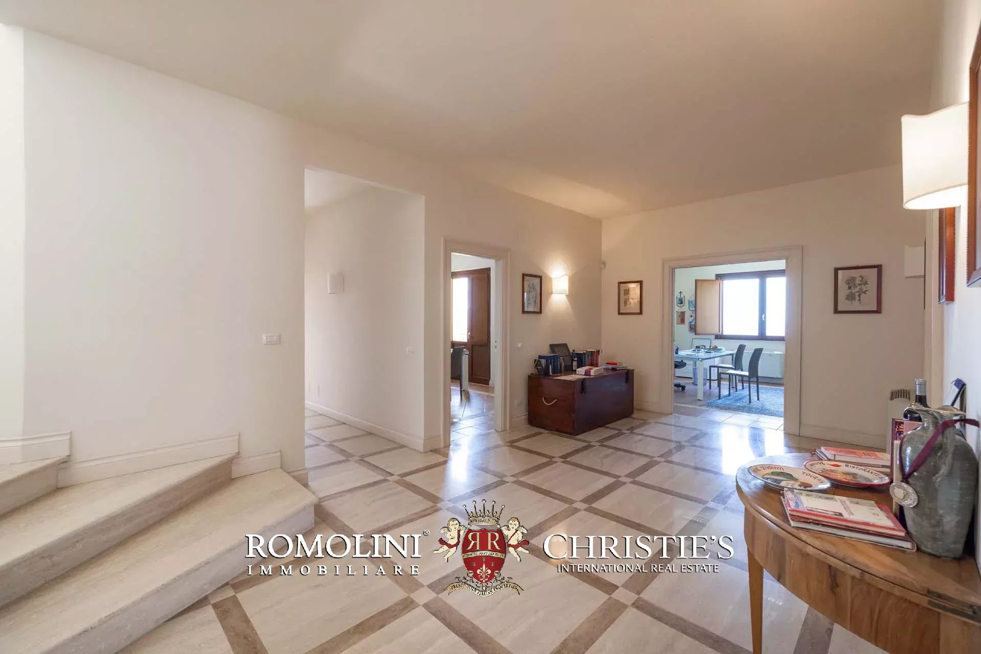7 Bedroom Villa/Townhouse's Image 74