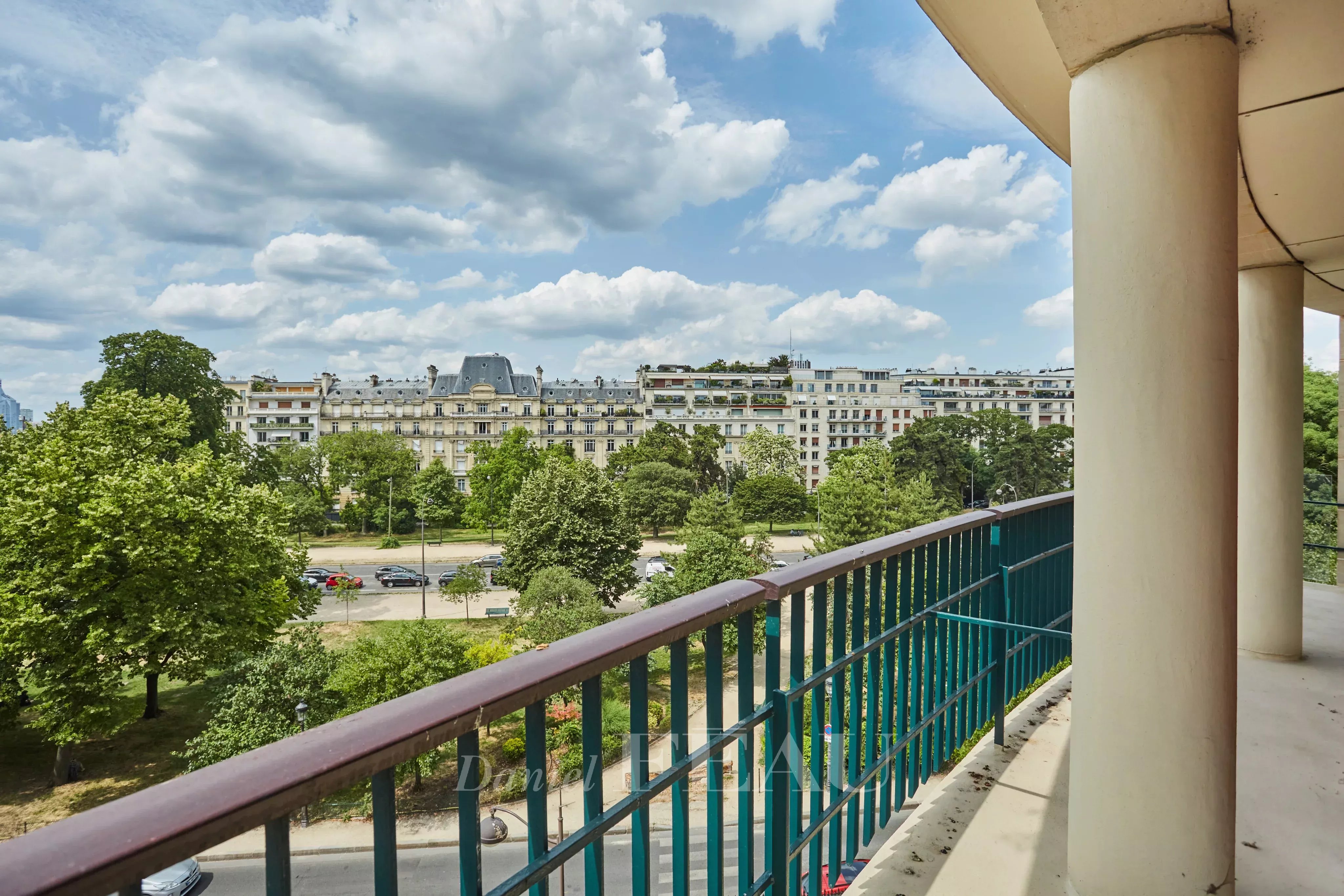 Sale Apartment Paris 16th