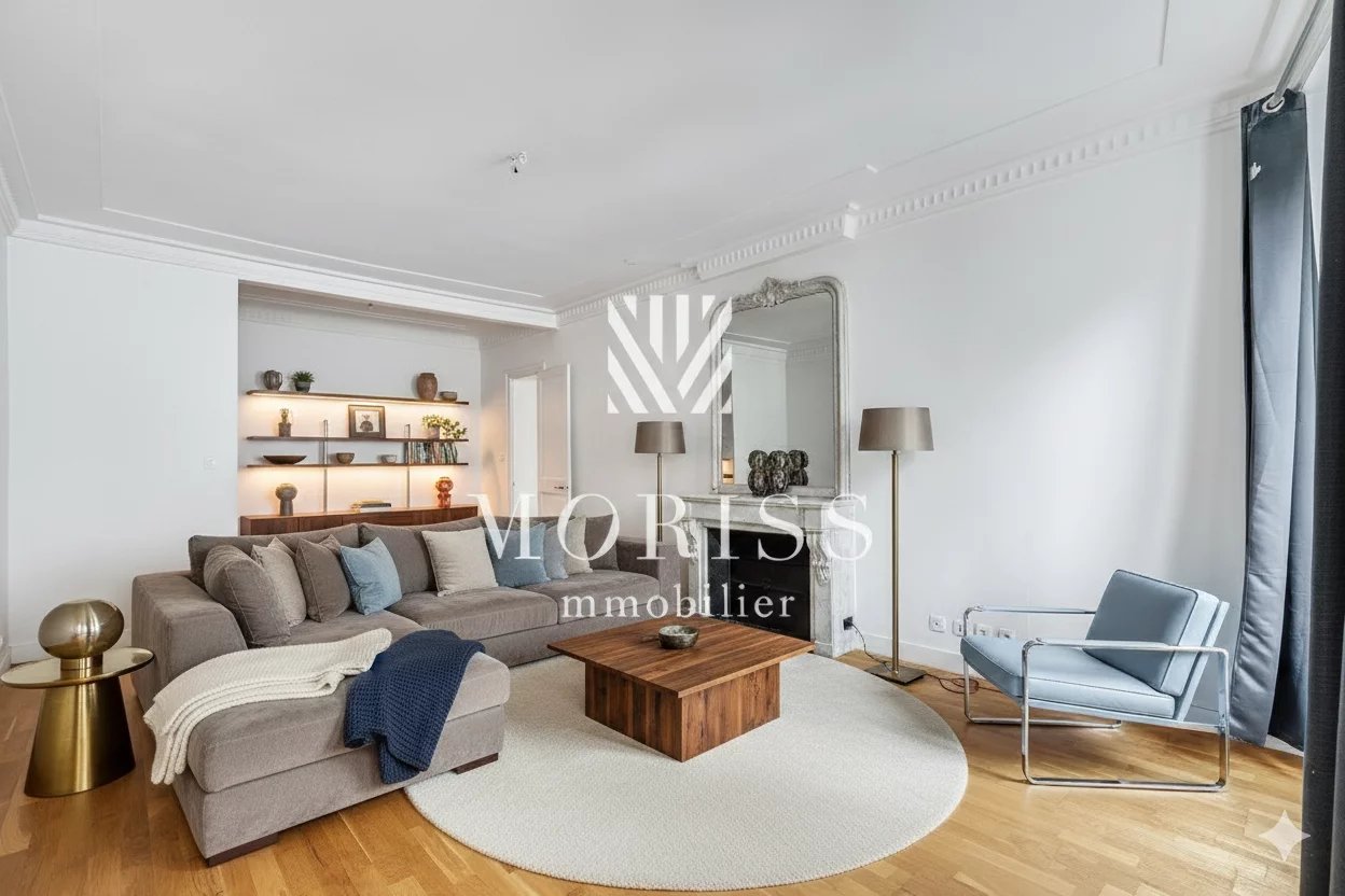 A vendre – Paris 8e Faubourg Saint-Honoré – Appartement 2 pièces - Image Array