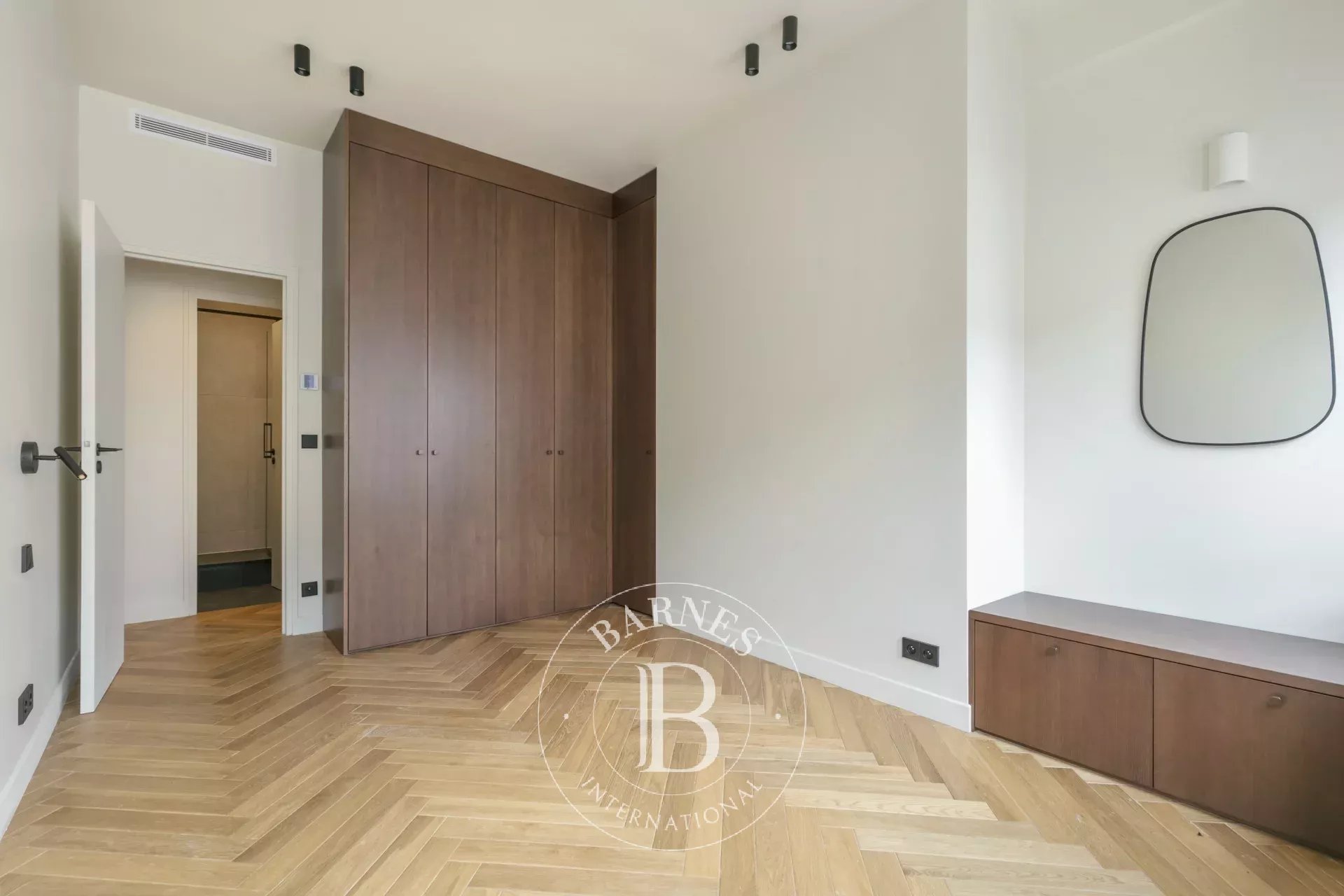 Paris  - Apartment 4 Bedrooms - picture 18