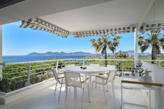 RENOVATED APARTMENT ON THE CROISETTE — photo 7 of 7