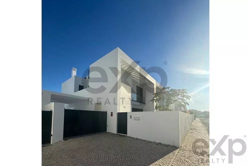Nova Casa contemporânea  T3 com piscina, Olhao