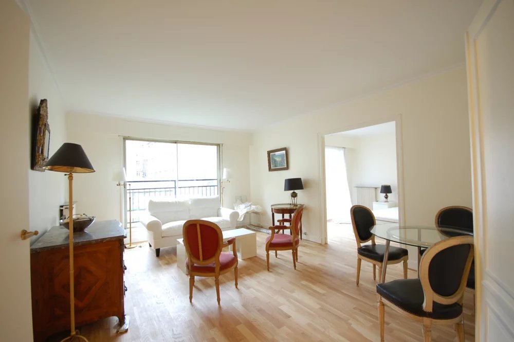 Agence immobilière de Un Appartement À Paris