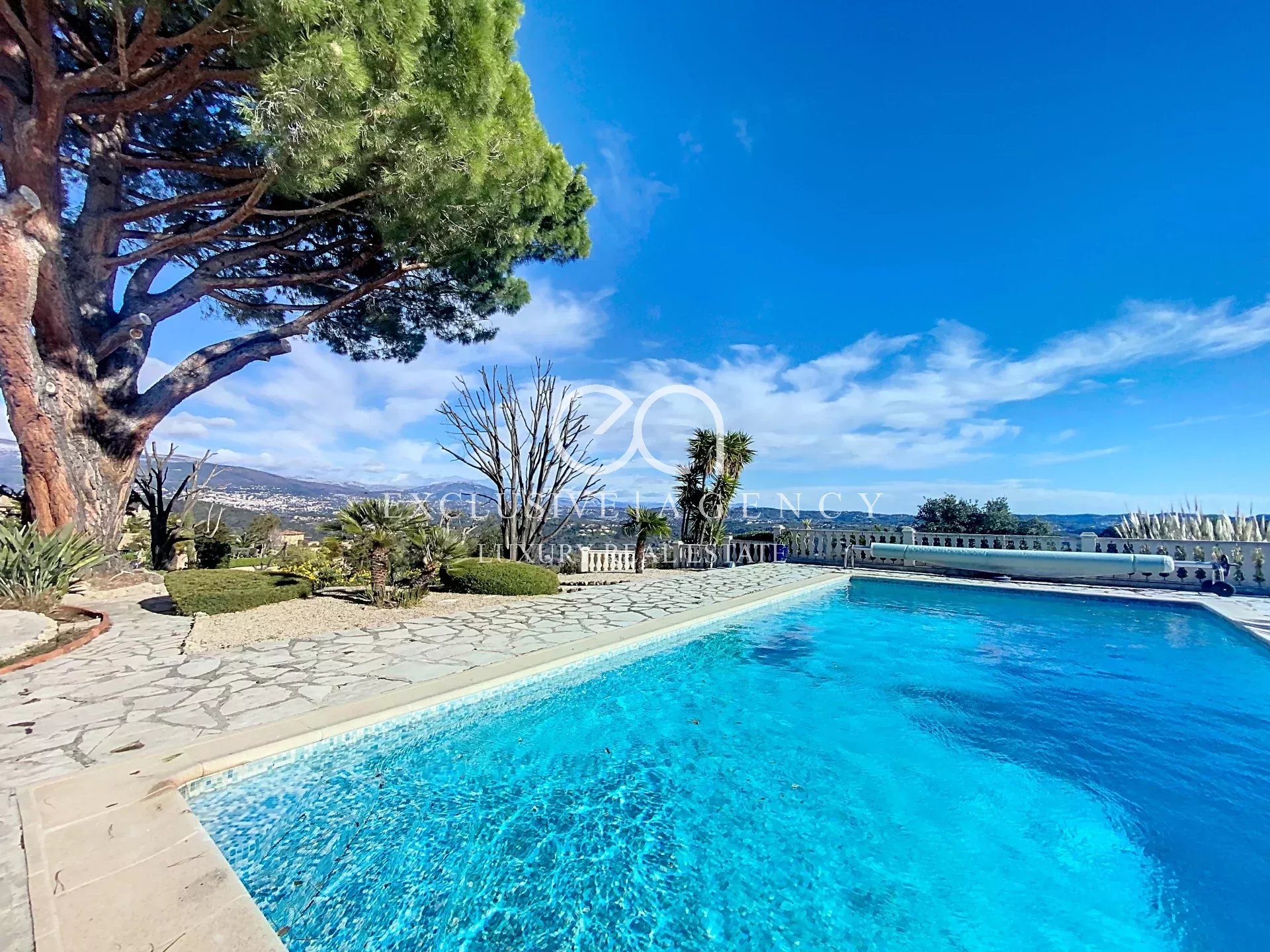 Vente Tanneron villa 5 pièces 166m², piscine et pool house