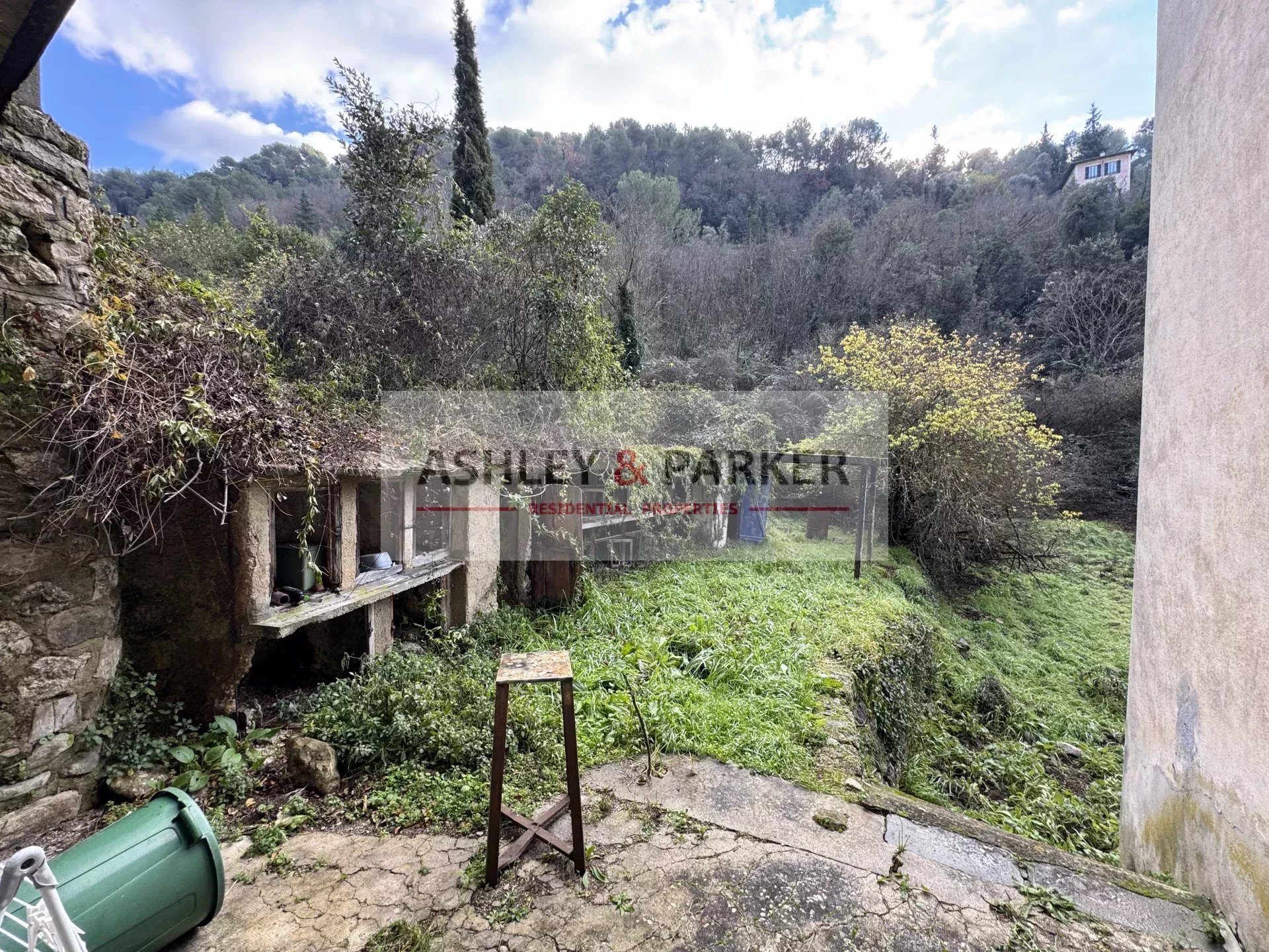 Propriété de 8661m2 constructible - Photo 4