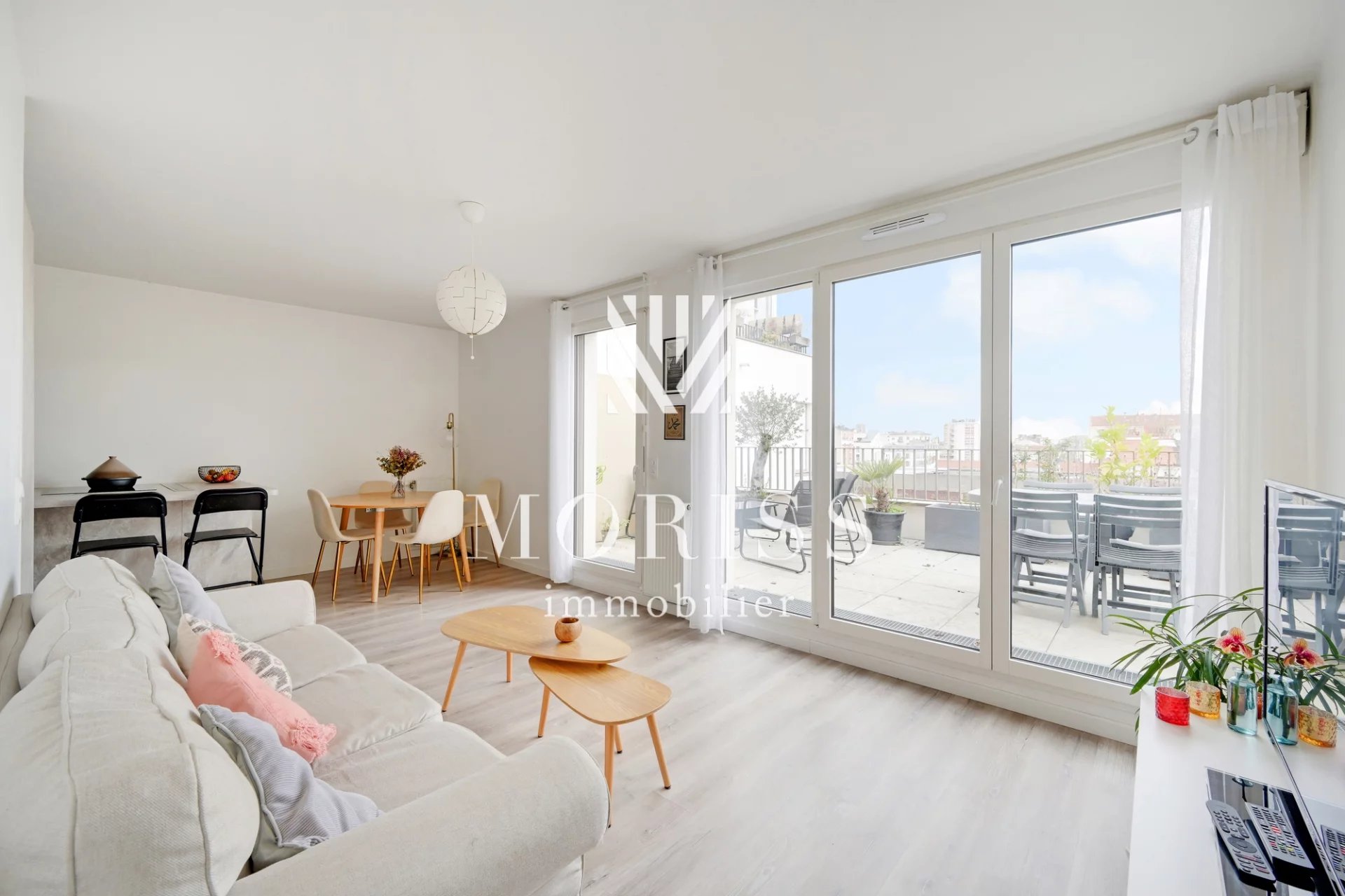 Appartement 4 pièces Dernier Étage Grande Terrasse + Balcon / 82 - Image Array