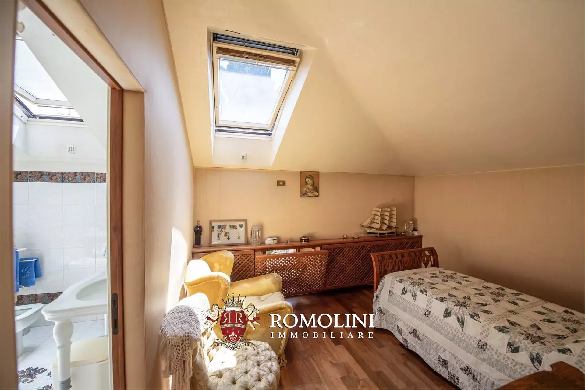 4 Bedroom Villa/Townhouse's Image 38