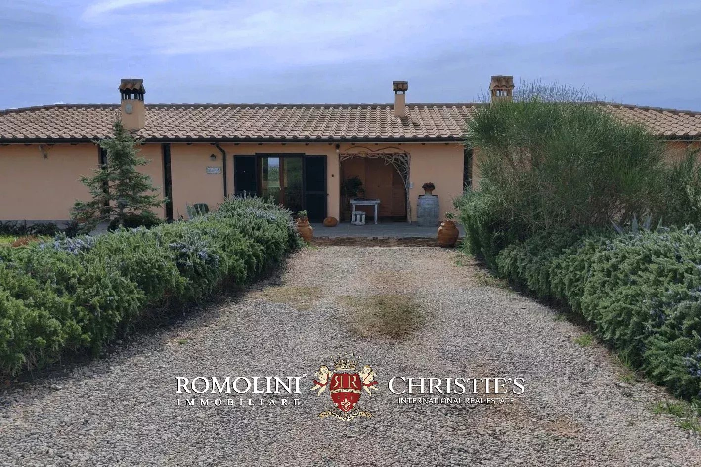 3 Bedroom Vineyard's Image 6