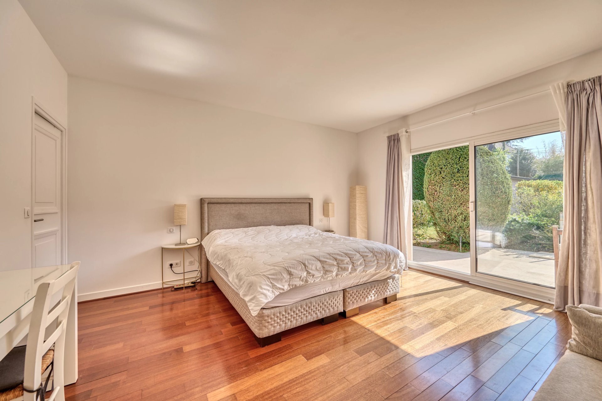 5 Bedroom Villa/Townhouse's Image 4