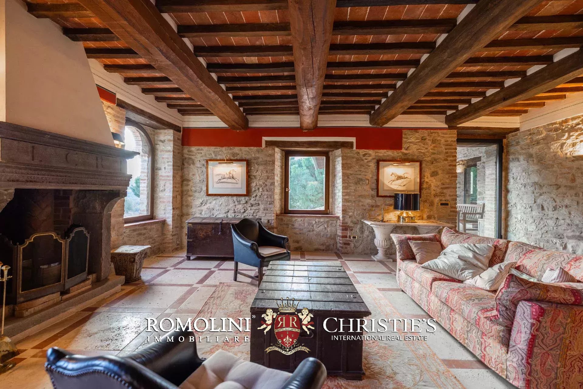10 Bedroom Villa/Townhouse's Image 76