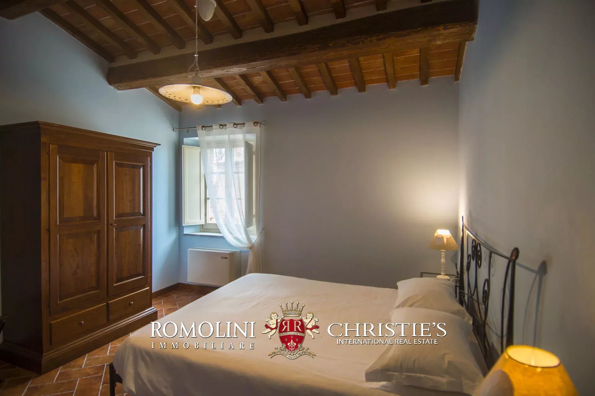 9 Bedroom Villa/Townhouse's Image 25