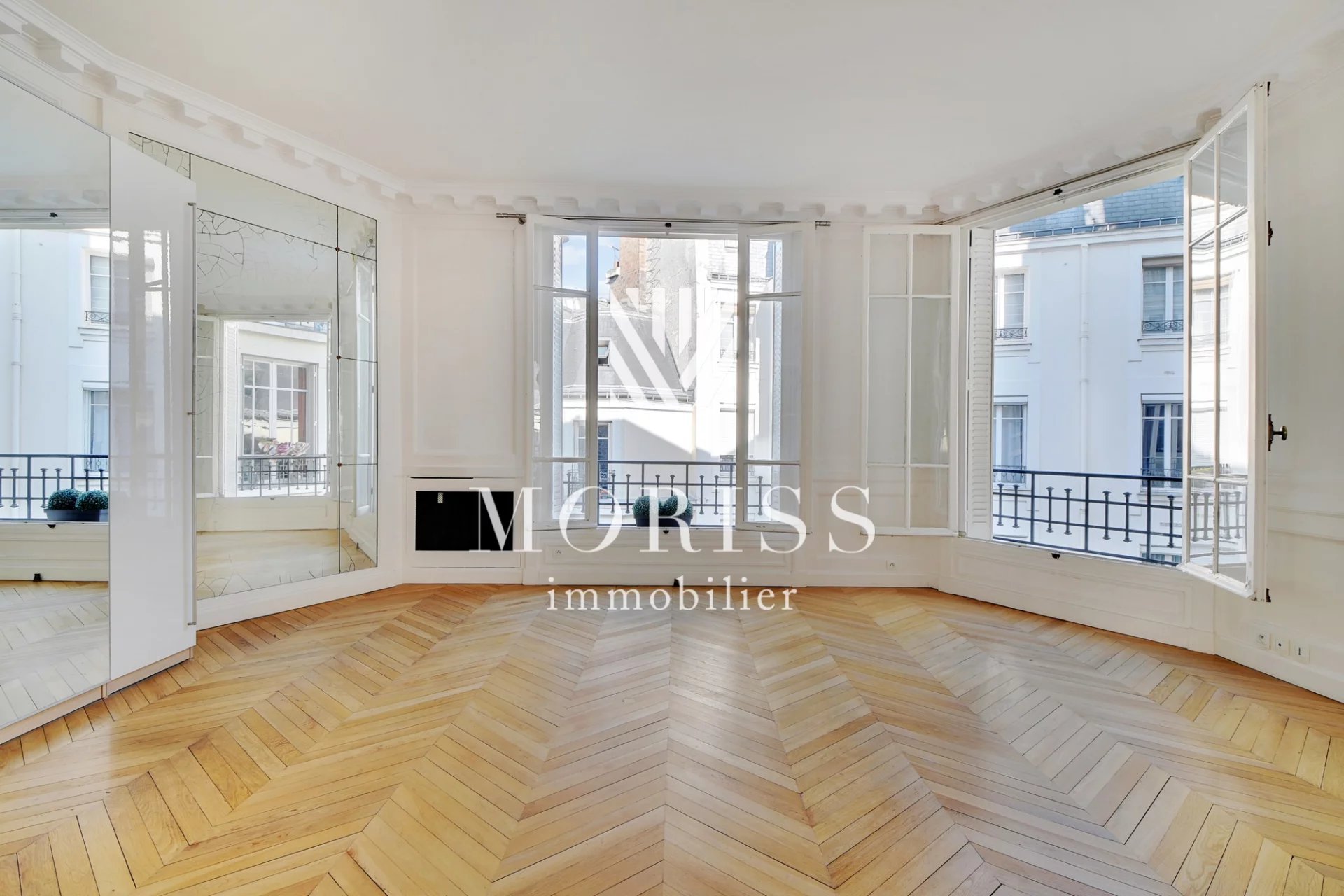 APPARTEMENT - 3 CHAMBRES - PLACE MEXICO  / TROCADERO - Image Array