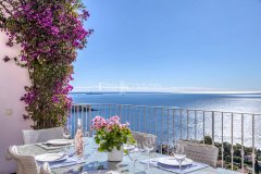 Luxury Sea View Villa for Sale in Théoule sur Mer — photo 3 of 7