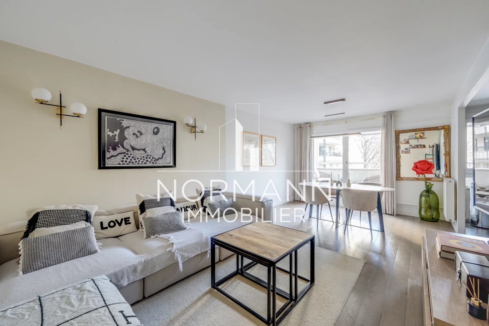 Agence immobilière de 