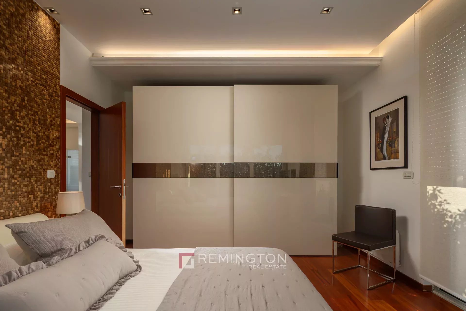 2 Bedroom Apartment/Flat's Image 6