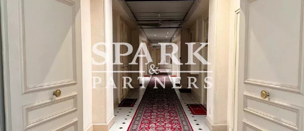 Carre D'Or - Beautiful 2-room apartment