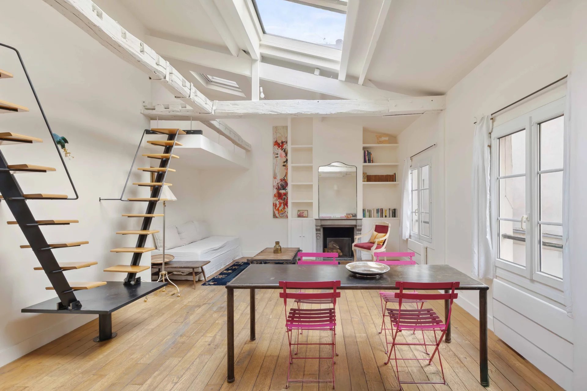 Sale Apartment Paris 3rd