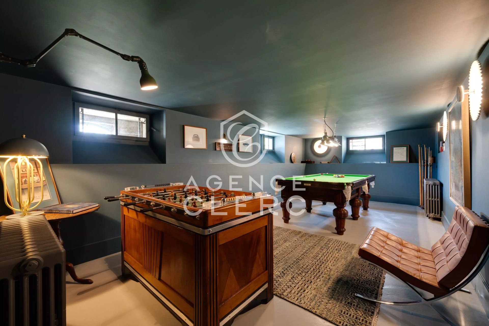 10 Bedroom Villa/Townhouse's Image 21
