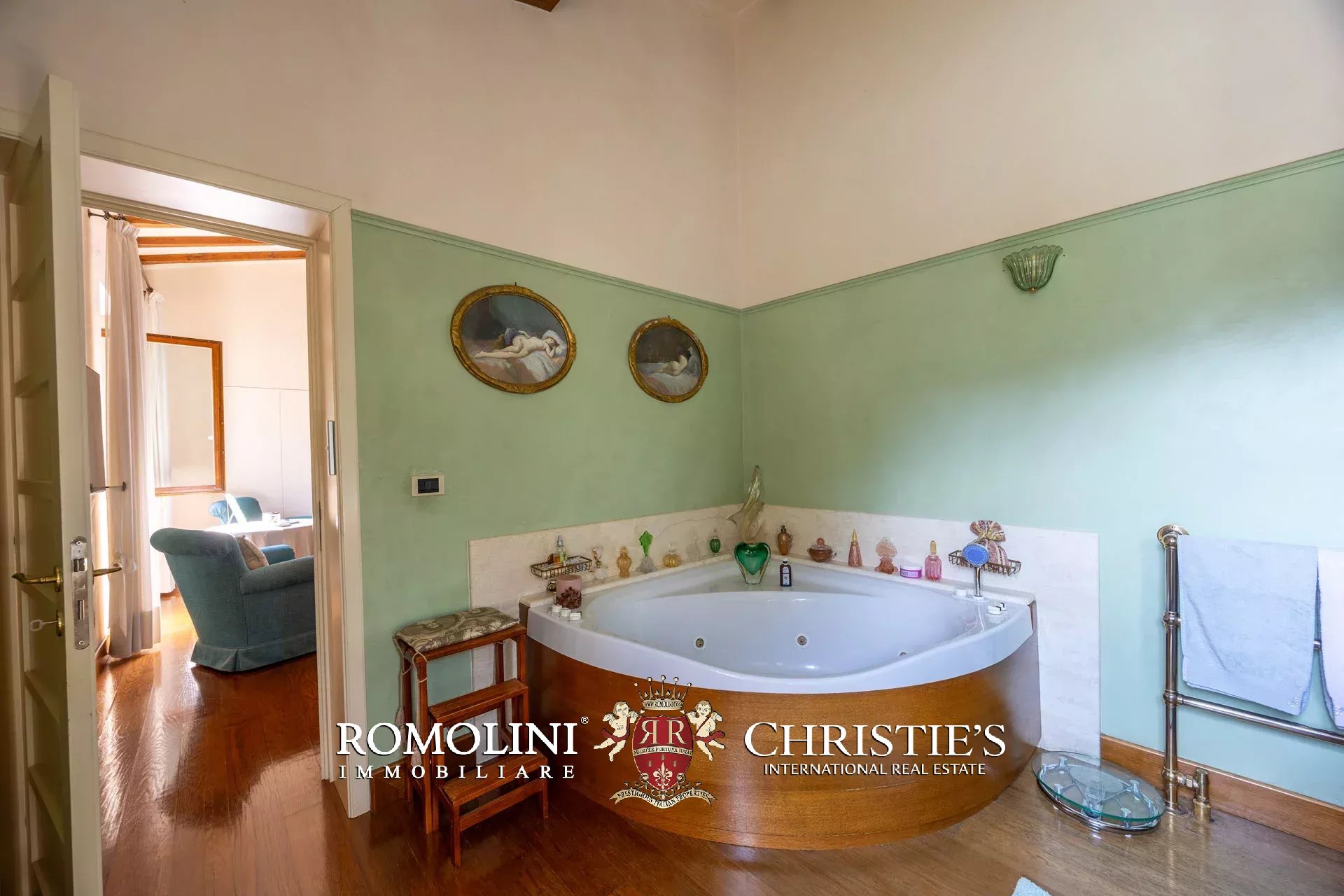 4 Bedroom Villa/Townhouse's Image 75