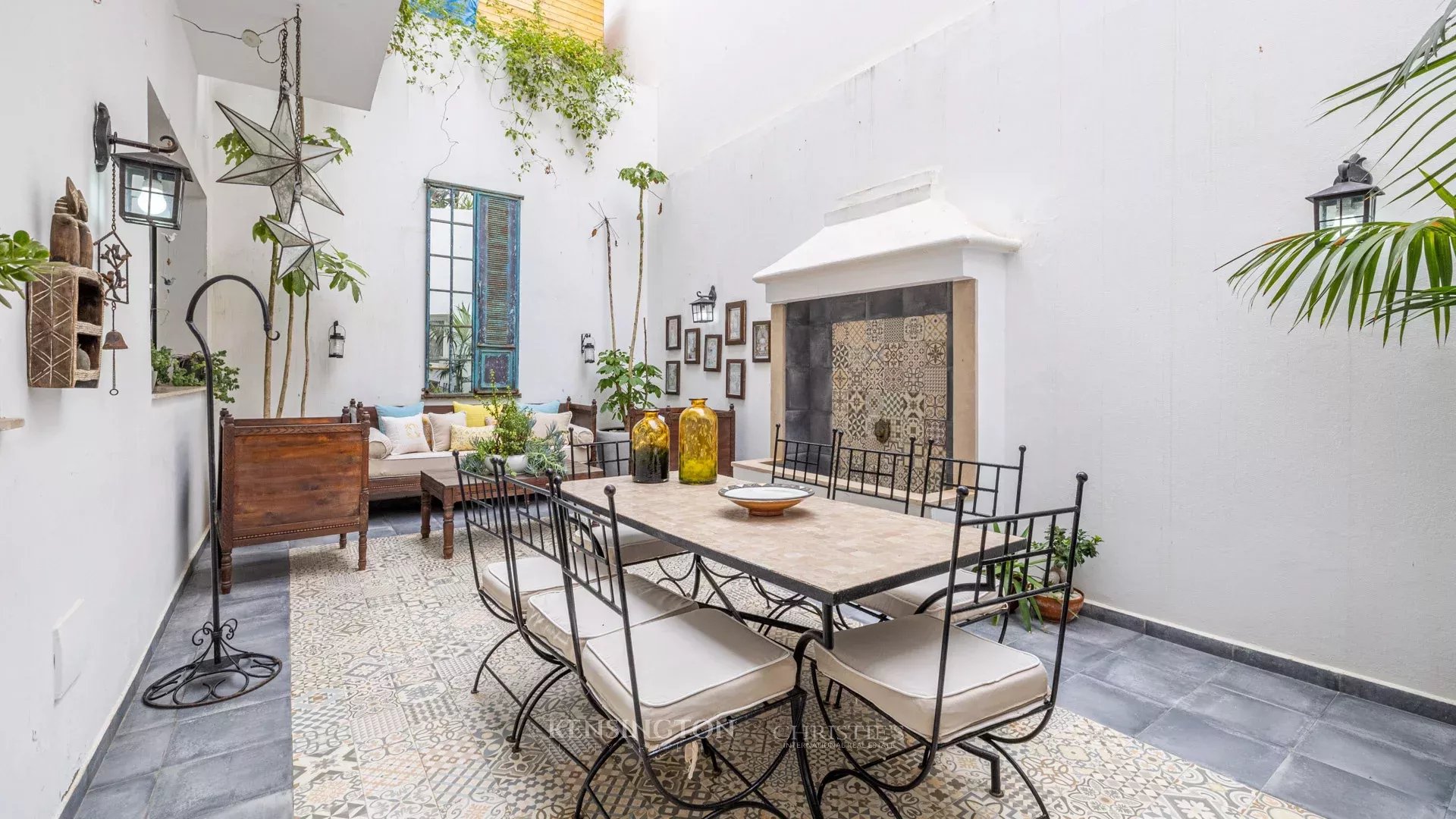 5 Bedroom Villa/Townhouse's Image 10