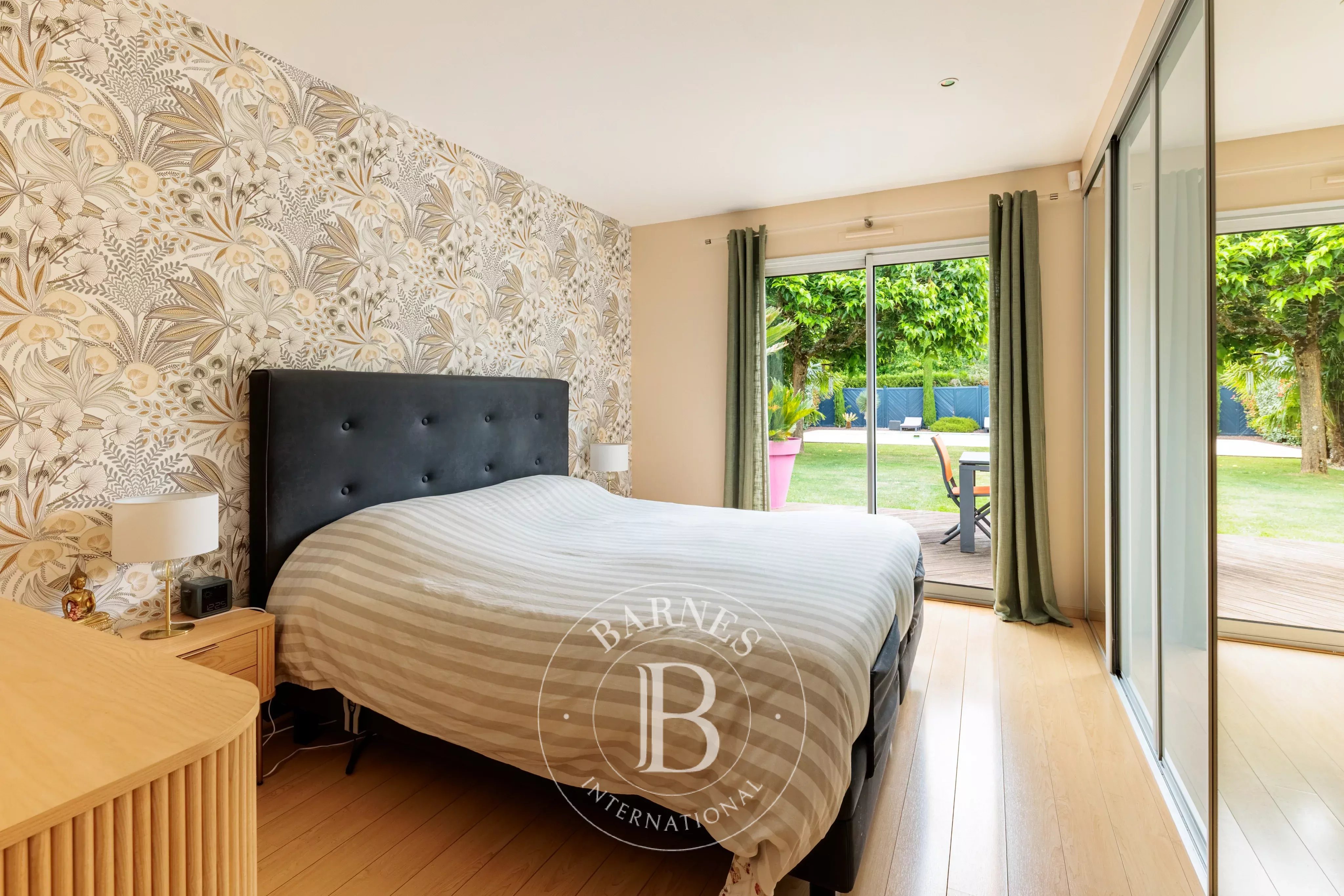 Carquefou  - Maison 8 Pi&egrave;ces 6 Chambres - picture 10