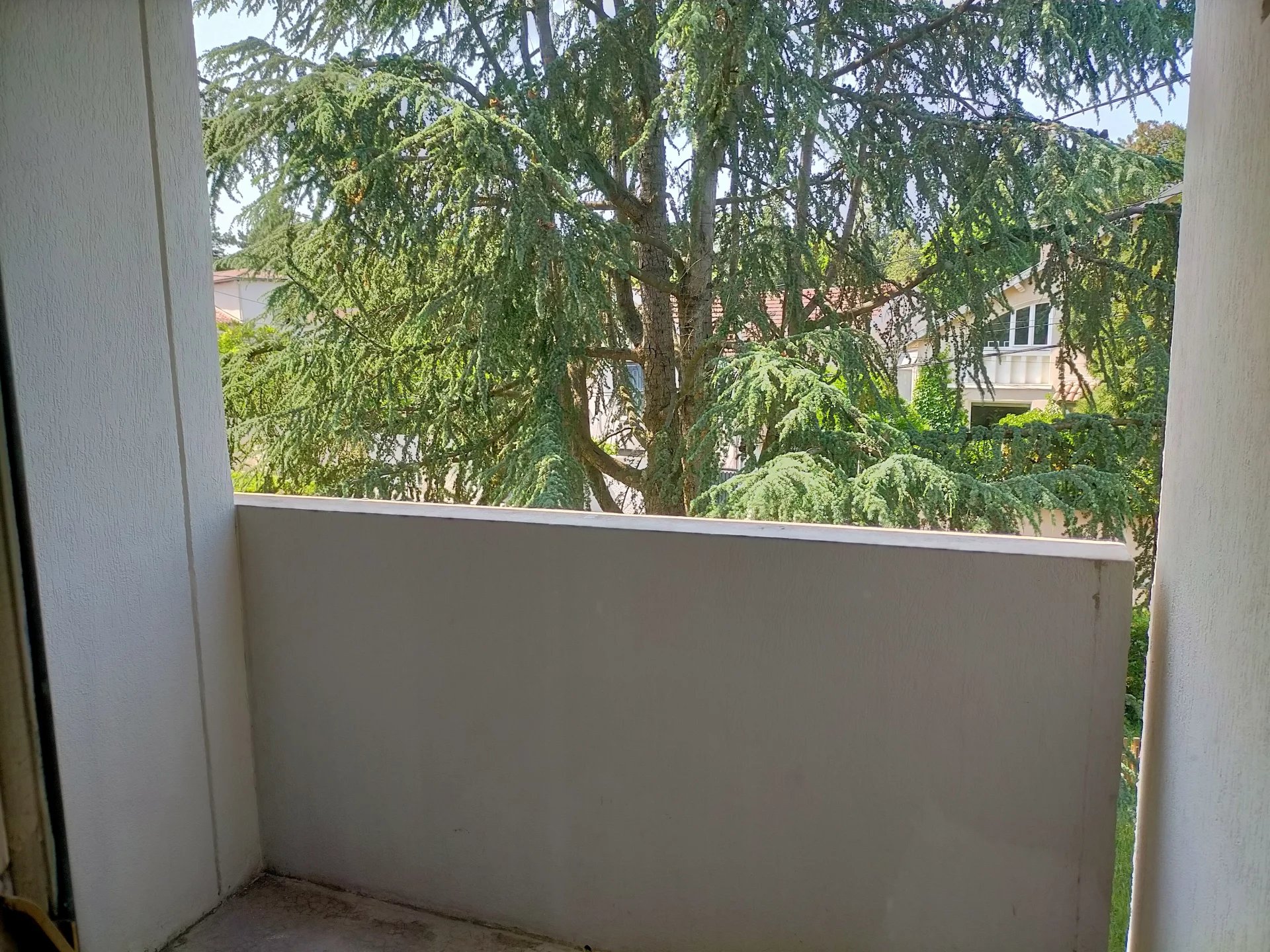 82372903 Location Lyon 9ème