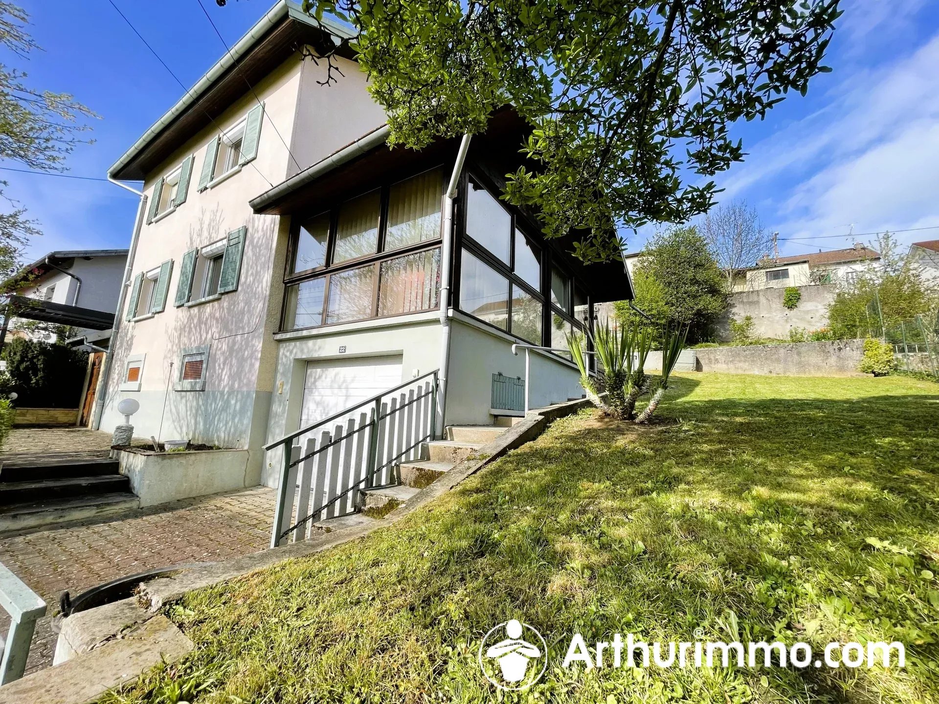 Agence immobilière de 