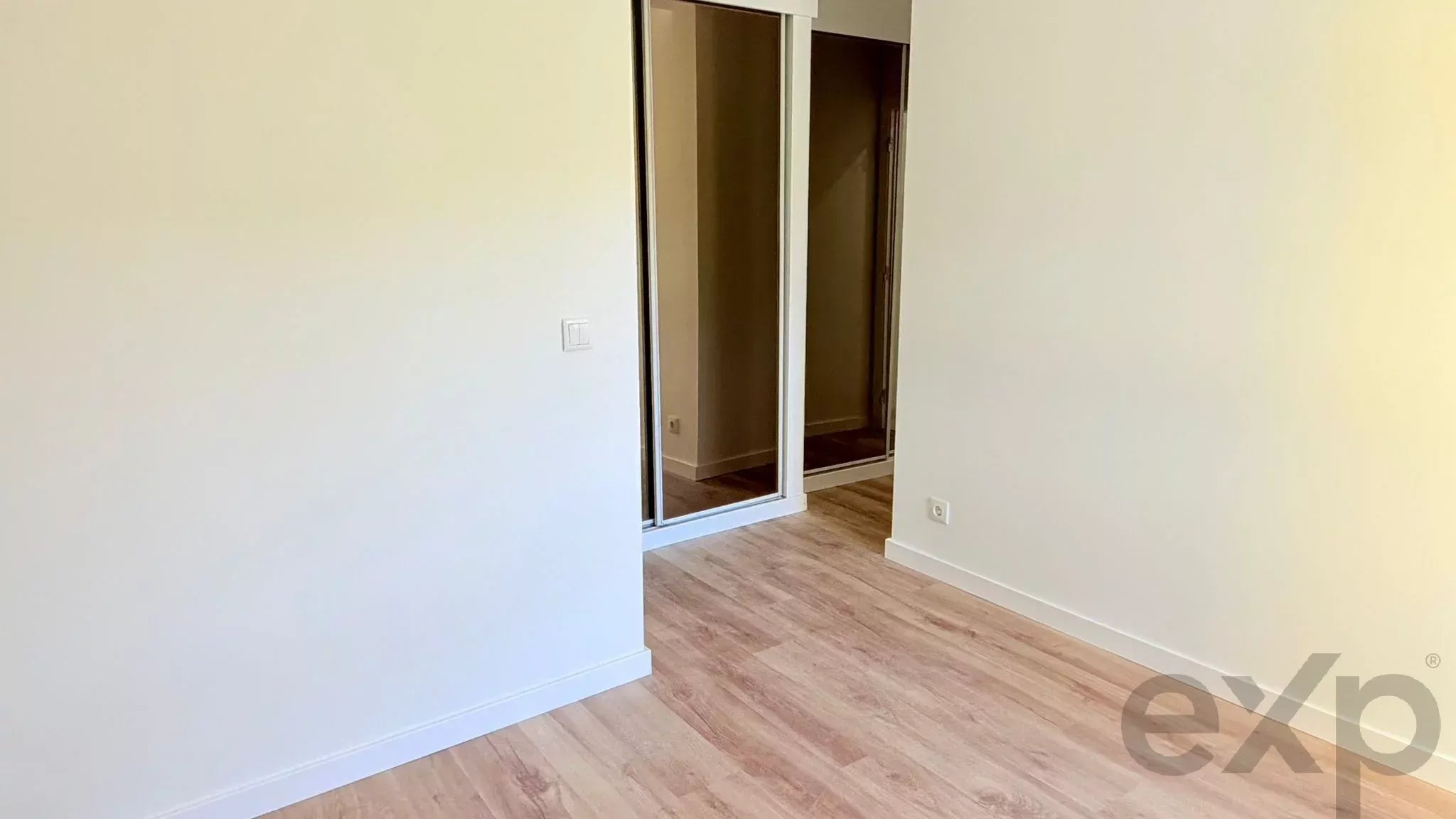 3-Bedroom Apartment T3 Feijó, Almada renovated 86914707 image 11