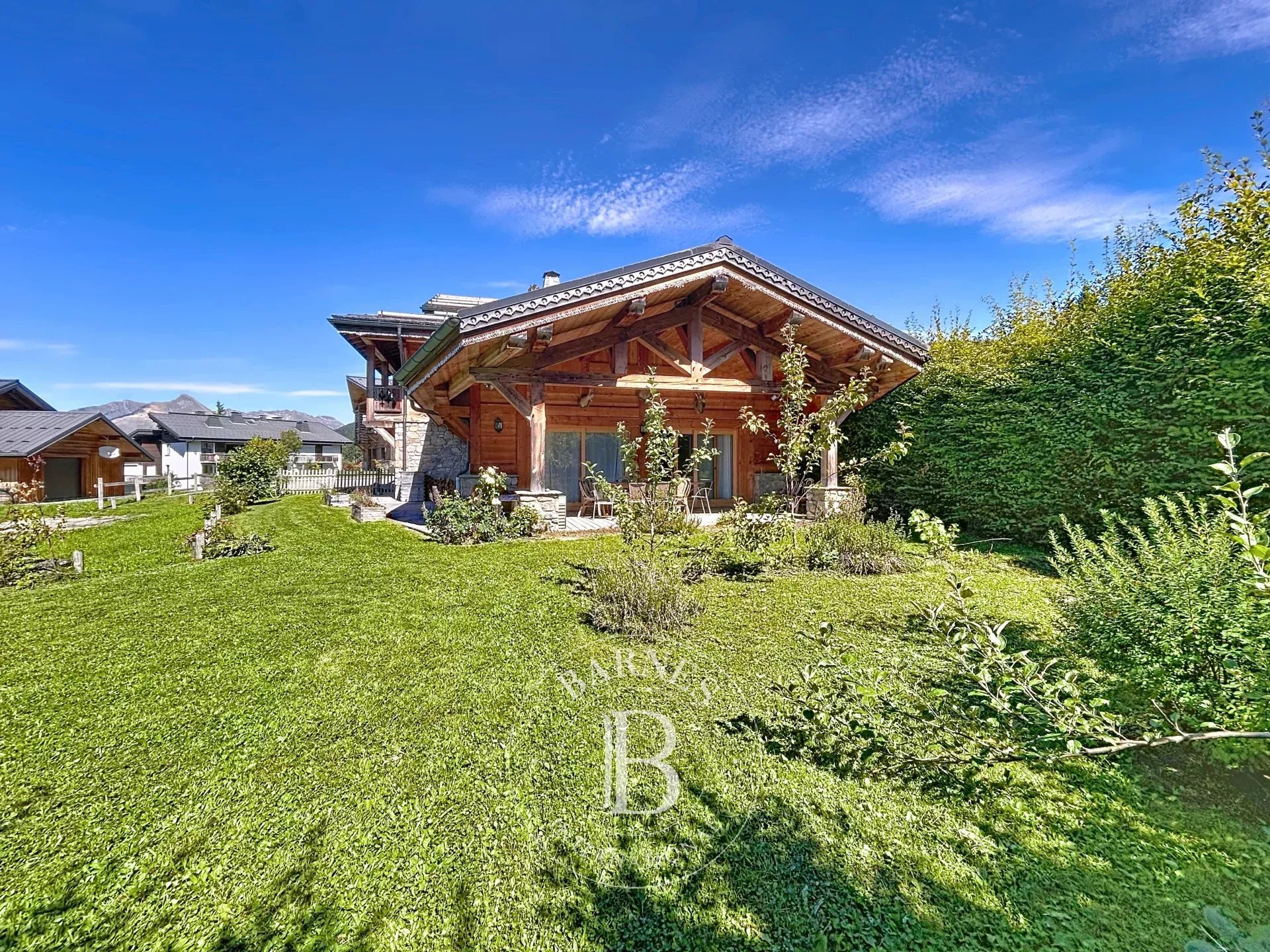 Photo of Les Gets – Ski-in/Ski-out property with 3 units