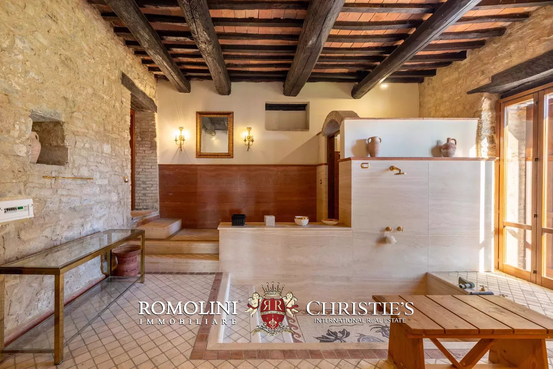 10 Bedroom Villa/Townhouse's Image 46