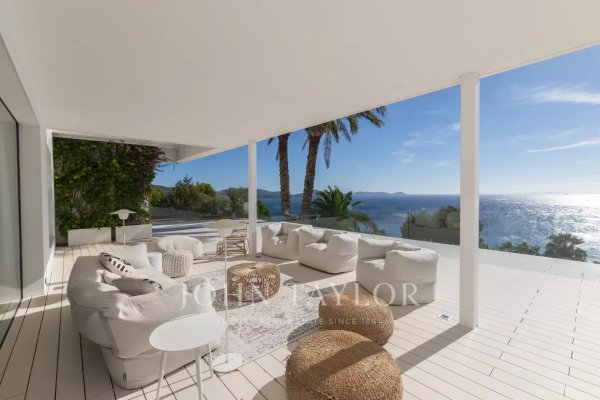 Luxury Villa Es Cubells: Seafront Family Estate with Private Cove — photo 6