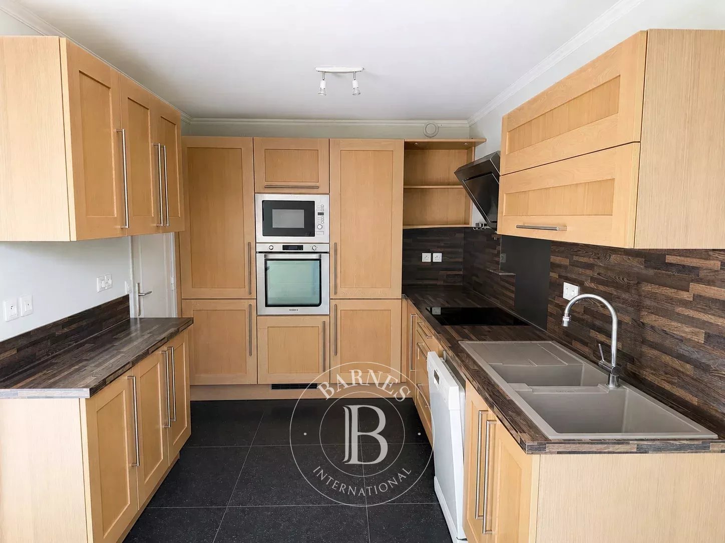 Apartment La Madeleine  -  ref 86843292 (picture 2)