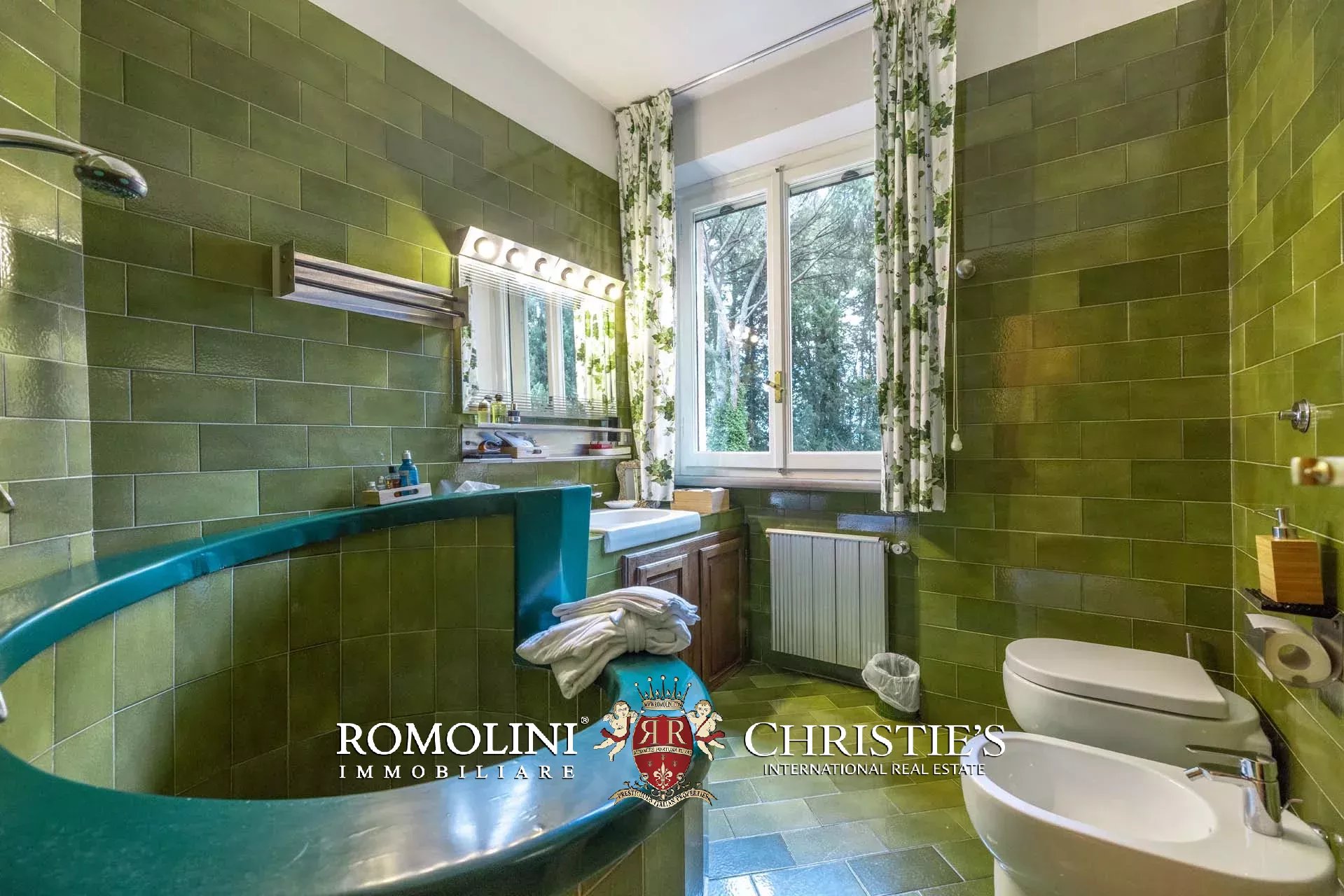 4 Bedroom Villa/Townhouse's Image 40