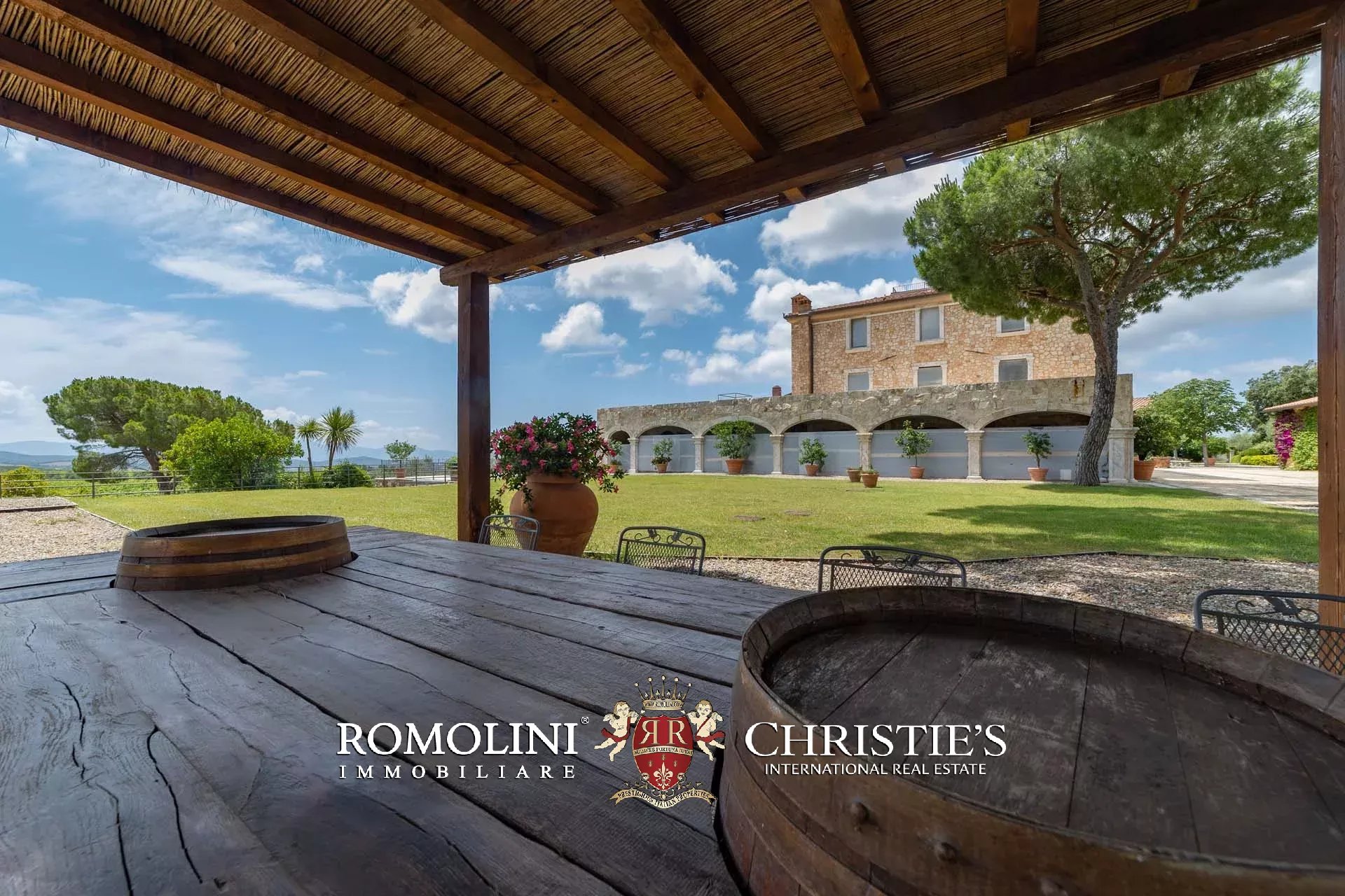 17 Bedroom Villa/Townhouse's Image 53
