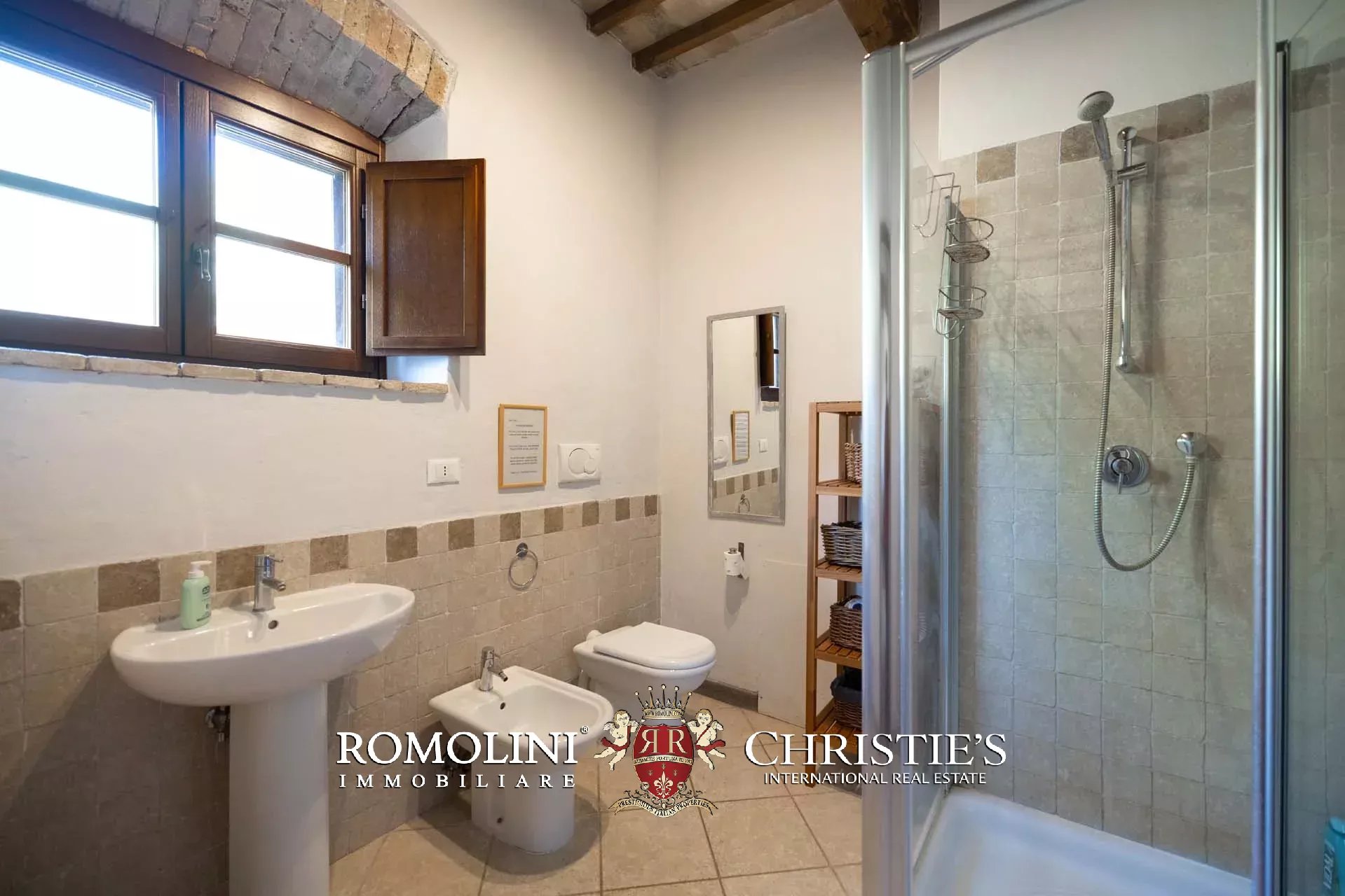 9 Bedroom Villa/Townhouse's Image 64