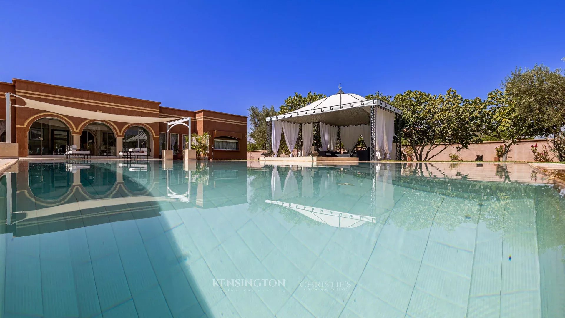 9 Bedroom Villa/Townhouse's Image 43