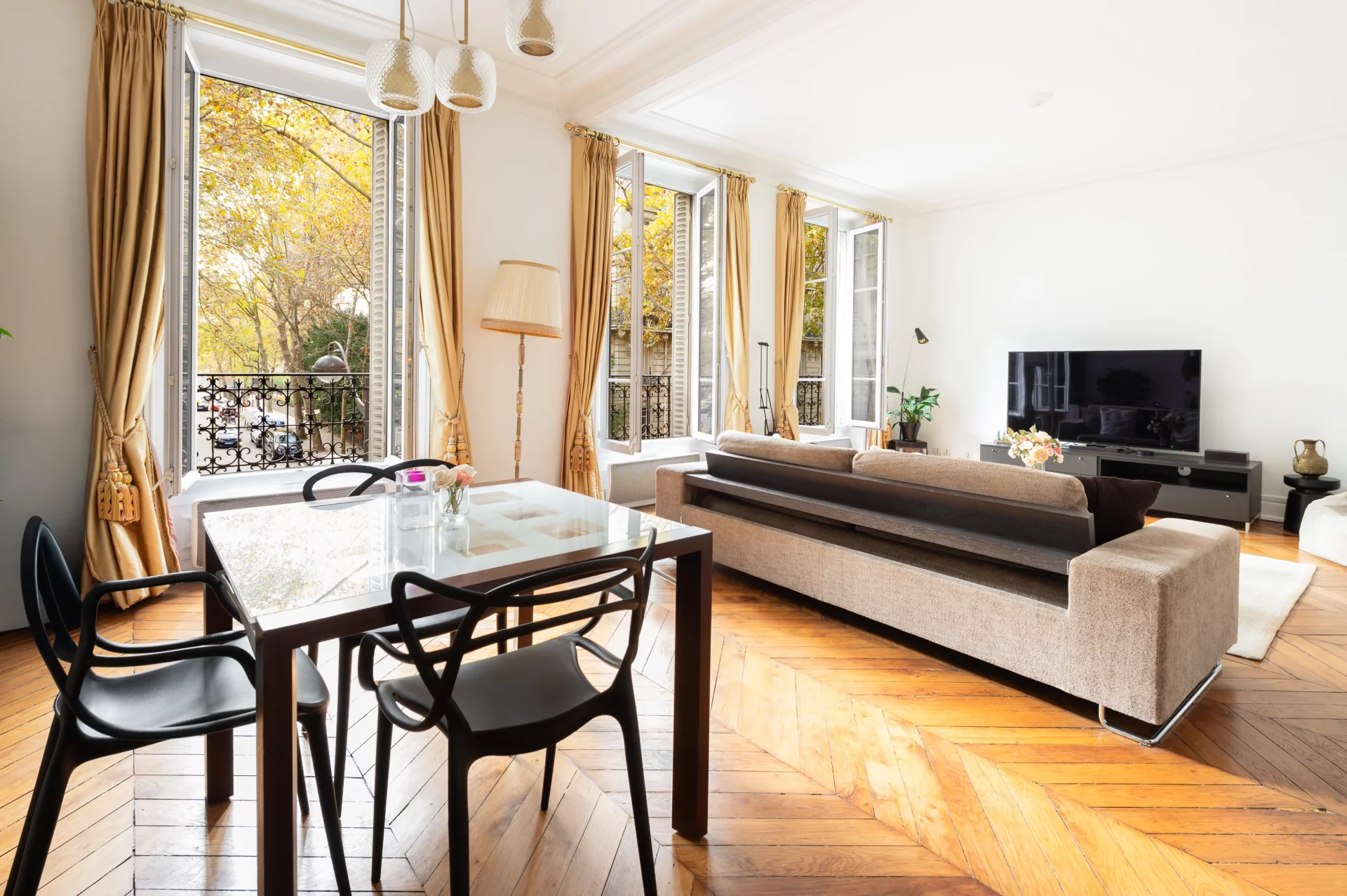 Paris 7e - GROS CAILLOU / CHAMP DE MARS